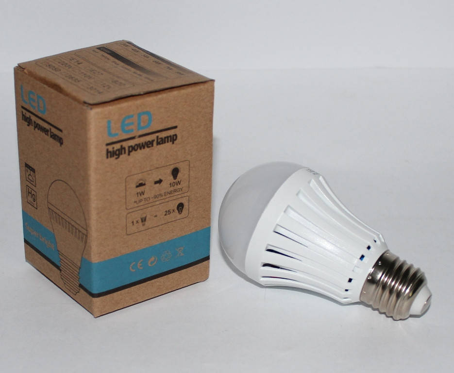 

LED лампа с резервным питанием