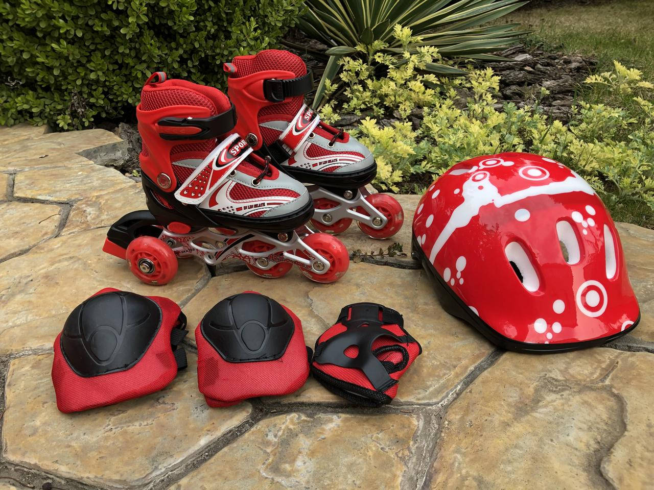 

Ролики раздвижные на 4 размера с шлемом и защитой размер М