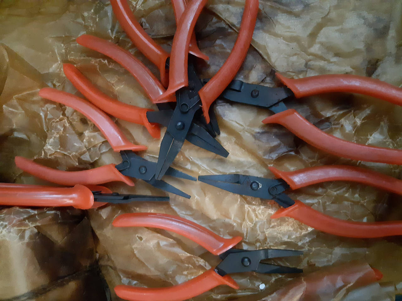 

ПЛОСКОГУБЦЫ МОНТАЖНЫЕ 160ММ ,СССР