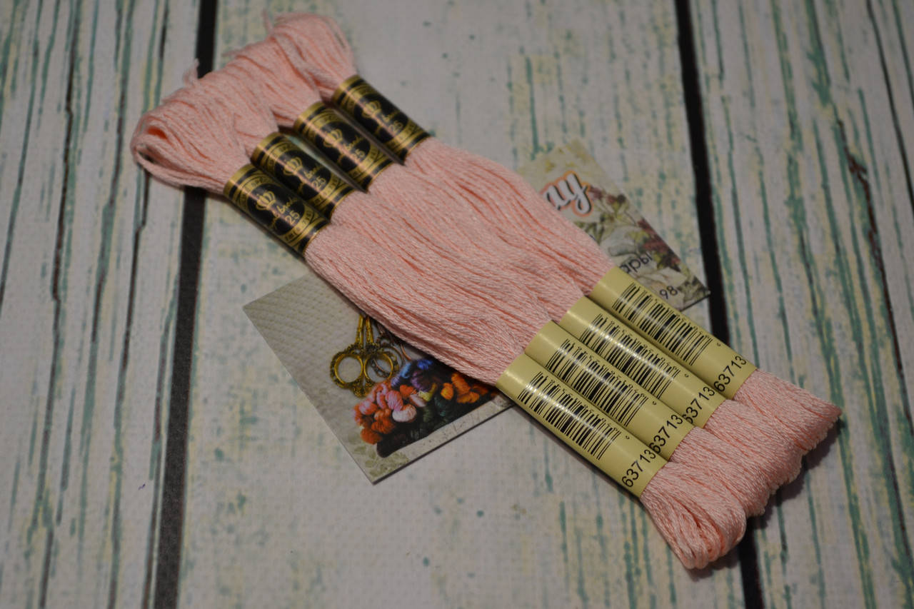 

Мулине Royal Broderie, цвет №3713