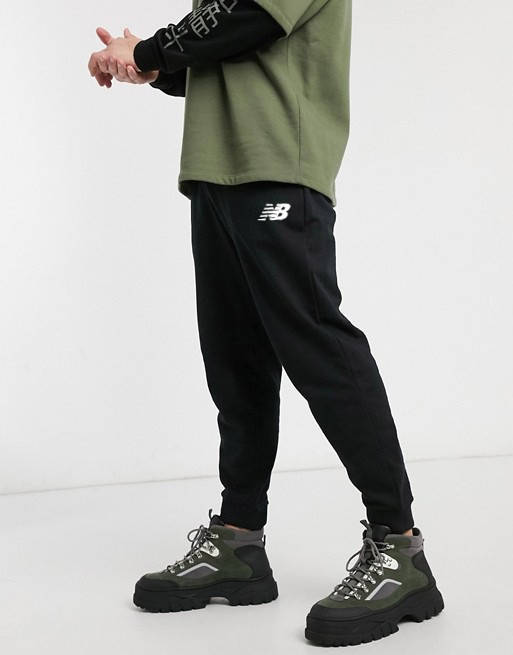 

Мужские спортивные штаны New Balance (Нью Беленс) черные M, Черный