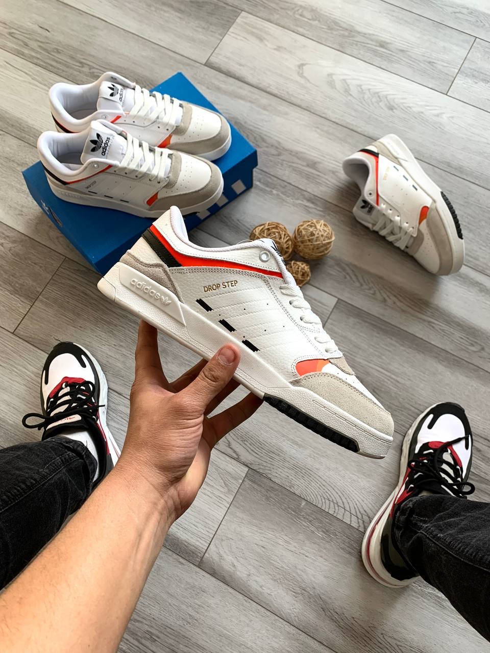 

Мужские кроссовки Adidas Drop Step 43