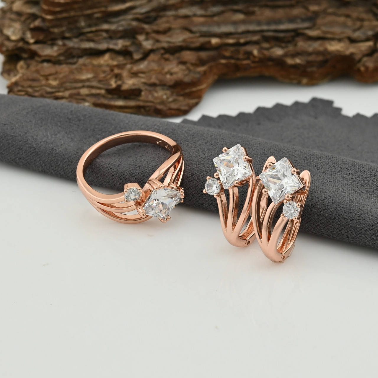 

Набор Xuping 90467 кольцо + серьги 18х9 мм позолота РО размер 21