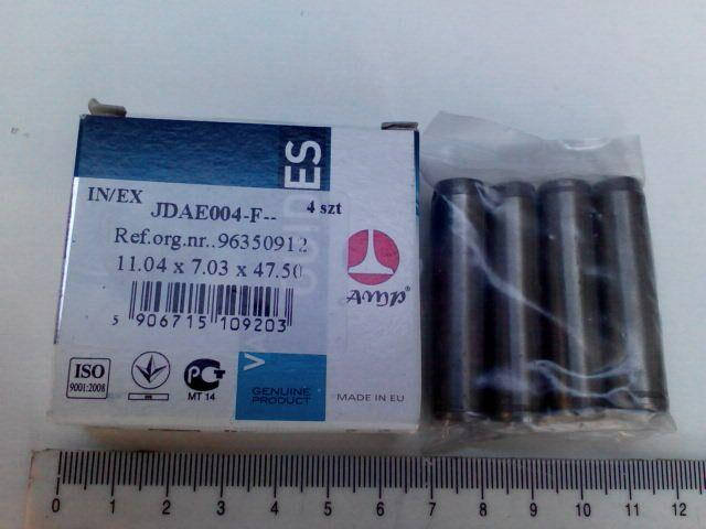 

Втулка направляющая клапана Lanos 1.5, AMP (JDAE004-G-S-0) к-т 4 ш.