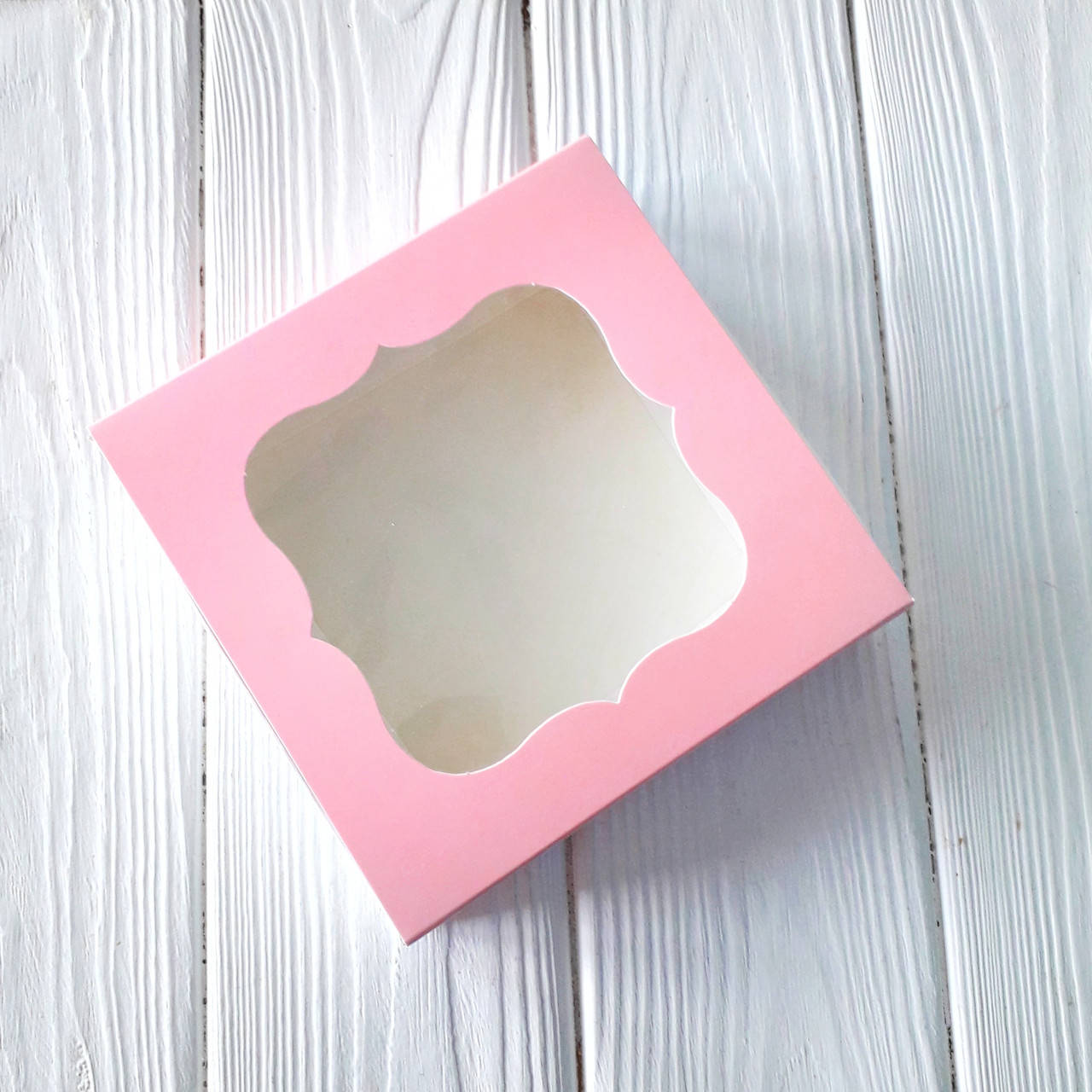 

Коробочка 12 × 12 см Розовая с окошком