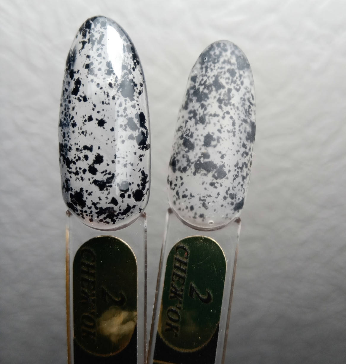 

002 снеж'ОК черный хлопья 5 гр КИСТЬ