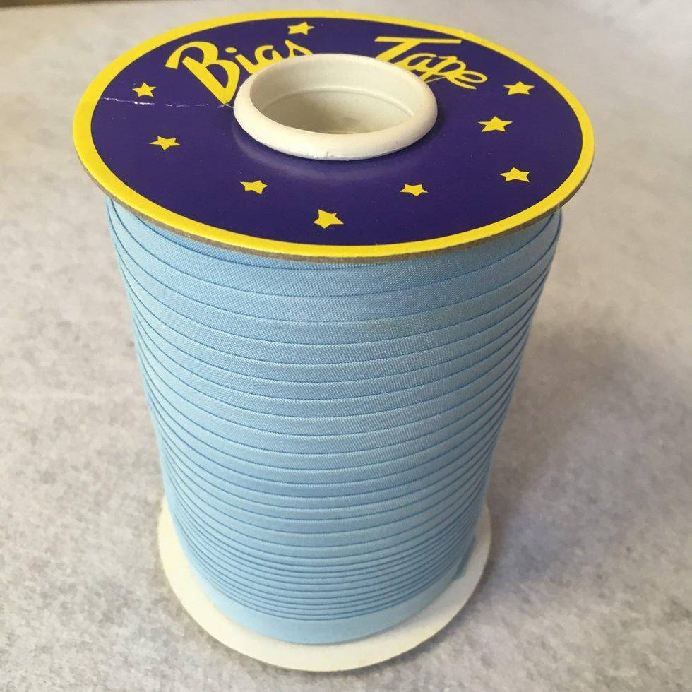 

Хлопковая косая бейка,1,5см - 50полиэстер (100м), цвет 080 (657-Л-0308)