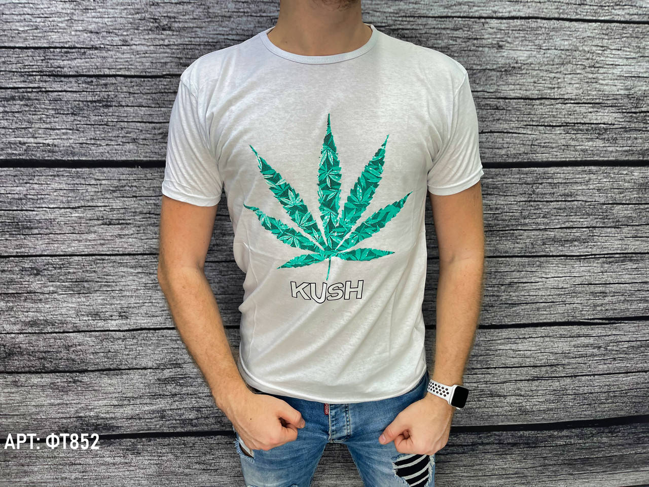 

Мужская футболка. Размеры: M, 2XL (маломерят на размер)