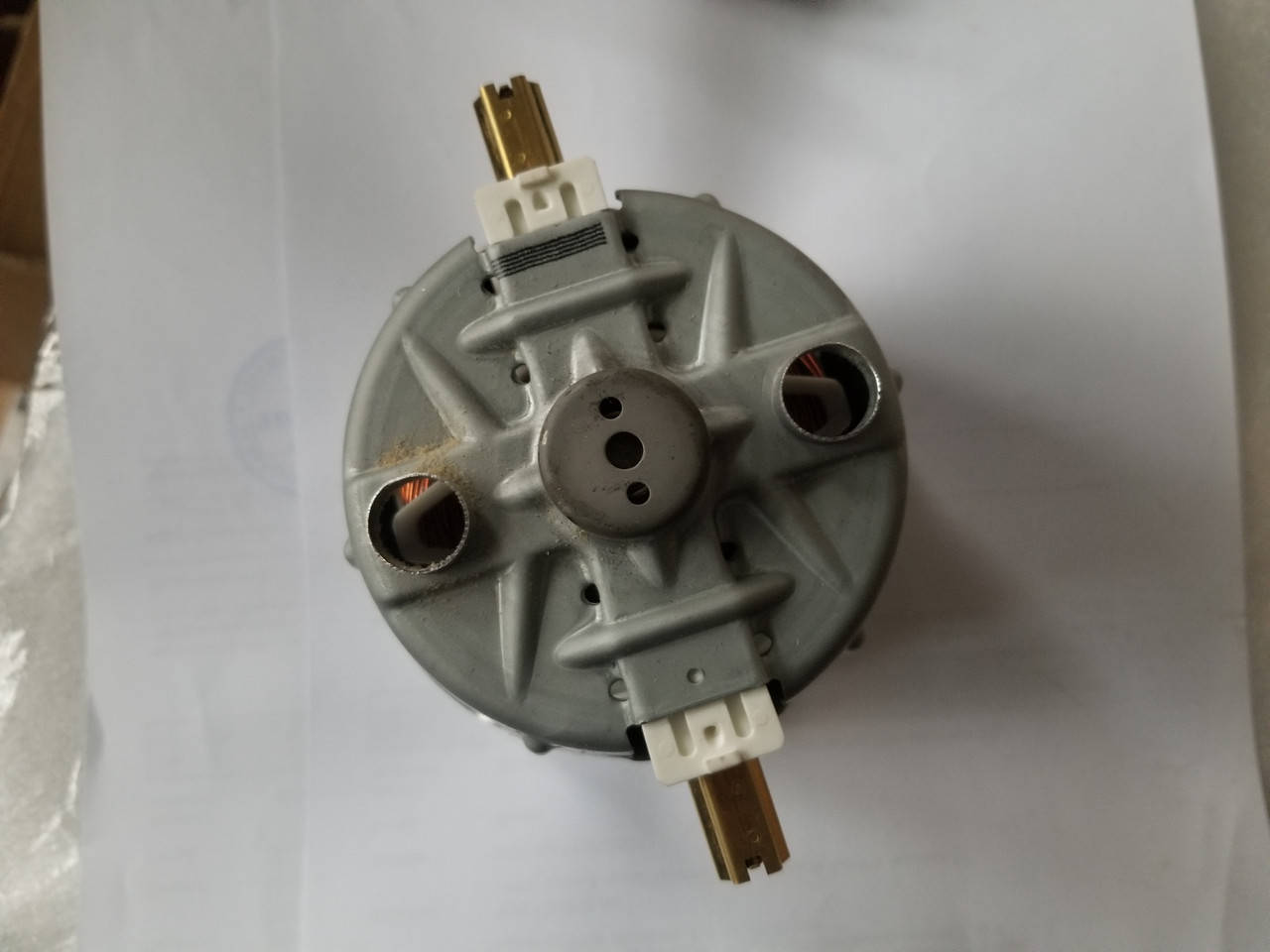 

Двигун порохотяга Bosch/Siemens