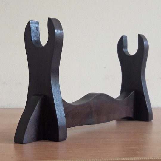 

Подставка для меча на 1 предмет Ясень черный