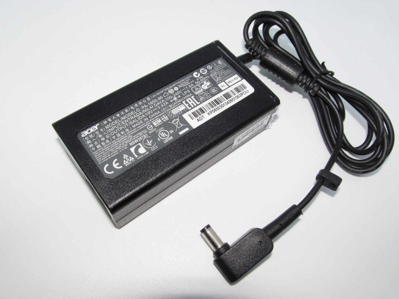 

Блок питания Acer 65W PA-1650-86 19V, 3.42A, разъем 5.5/1.7 [3-pin] ОРИГИНАЛЬНЫЙ