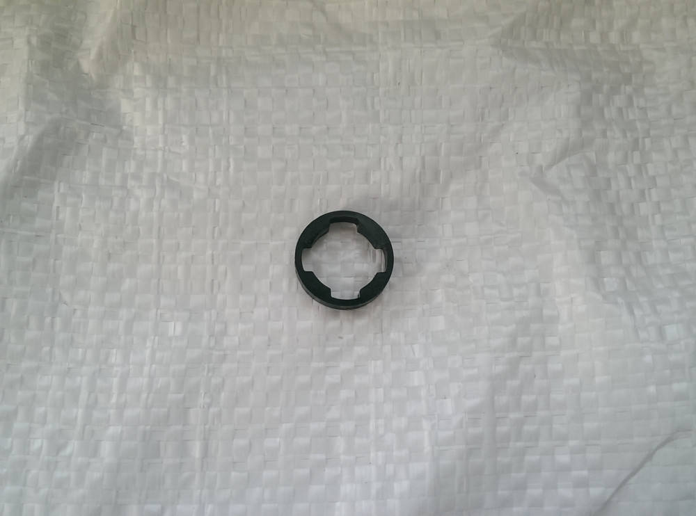 

Урал 2Т, Дружба бензопила Сальник коленвала фигурный маленький