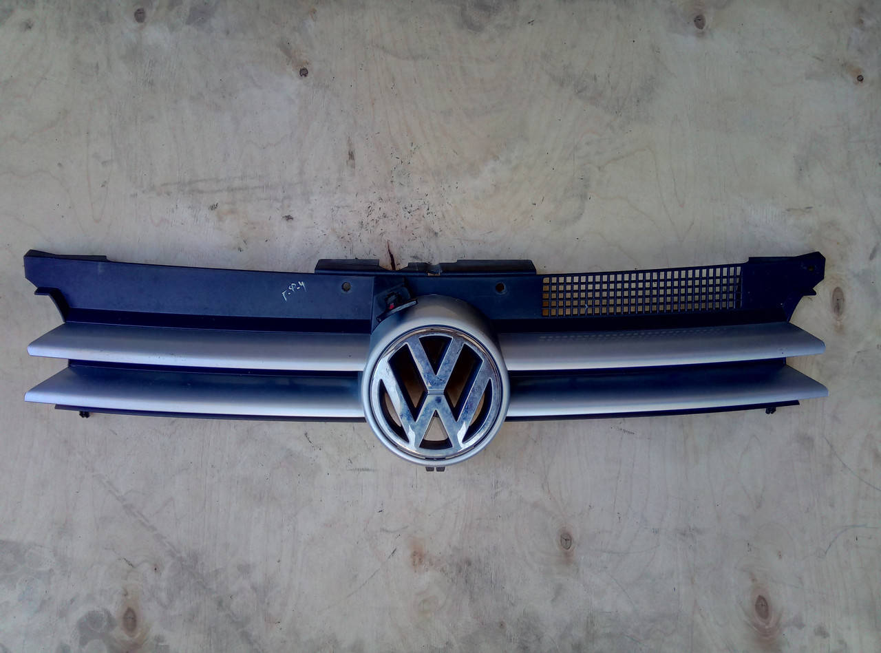 

Решетка Volkswagen Golf 4 1J0 853 651 H , 1J0 853 655 G, Серый