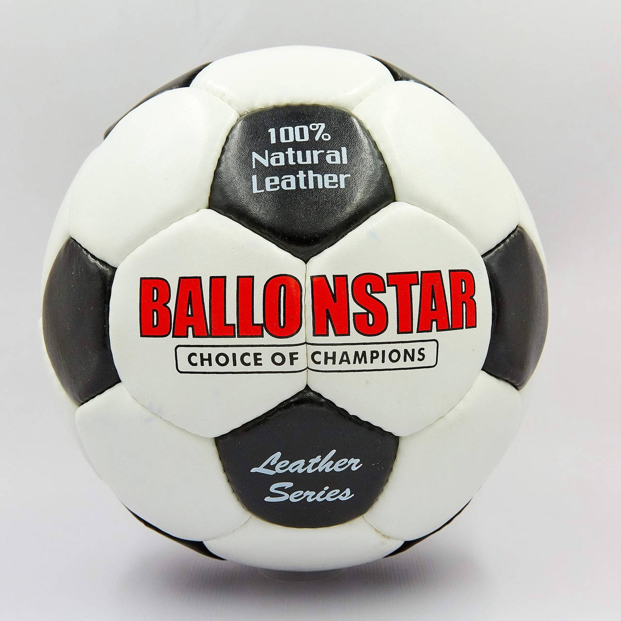 

Мяч футбольный кожаный №5 Ballonstar Classic 0173: сшит вручную