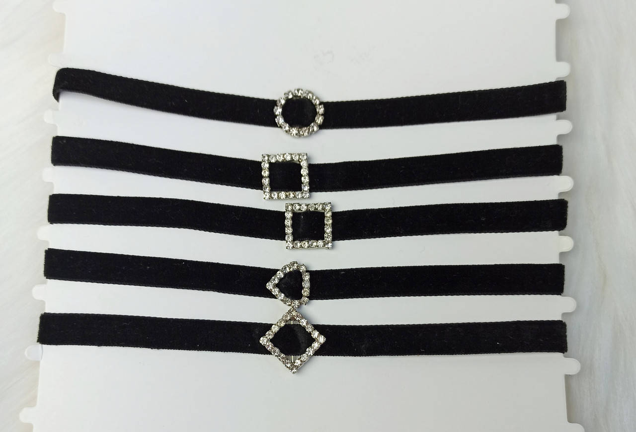 

Чёкер на бархатной ленте Finding Черный ОС067