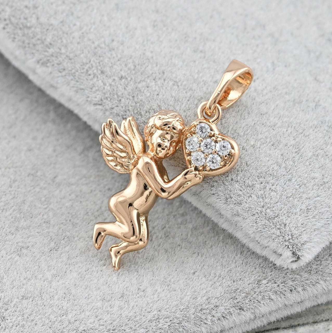 

Кулон Xuping для цепочек до 3 мм 35640 размер 25х12 мм вес 2.1 г белые фианиты позолота 18К