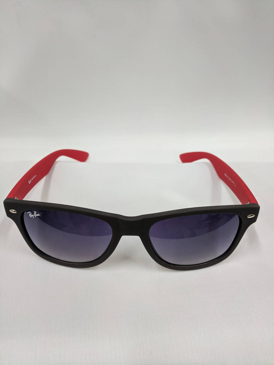 

Очки от Солнца Ray Ban Wayfarer Цвет Черный/Красный глянцевые