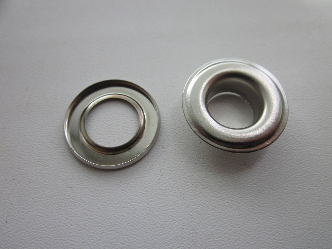 

Люверс 8 мм (15 х 8 х 6 мм) никель