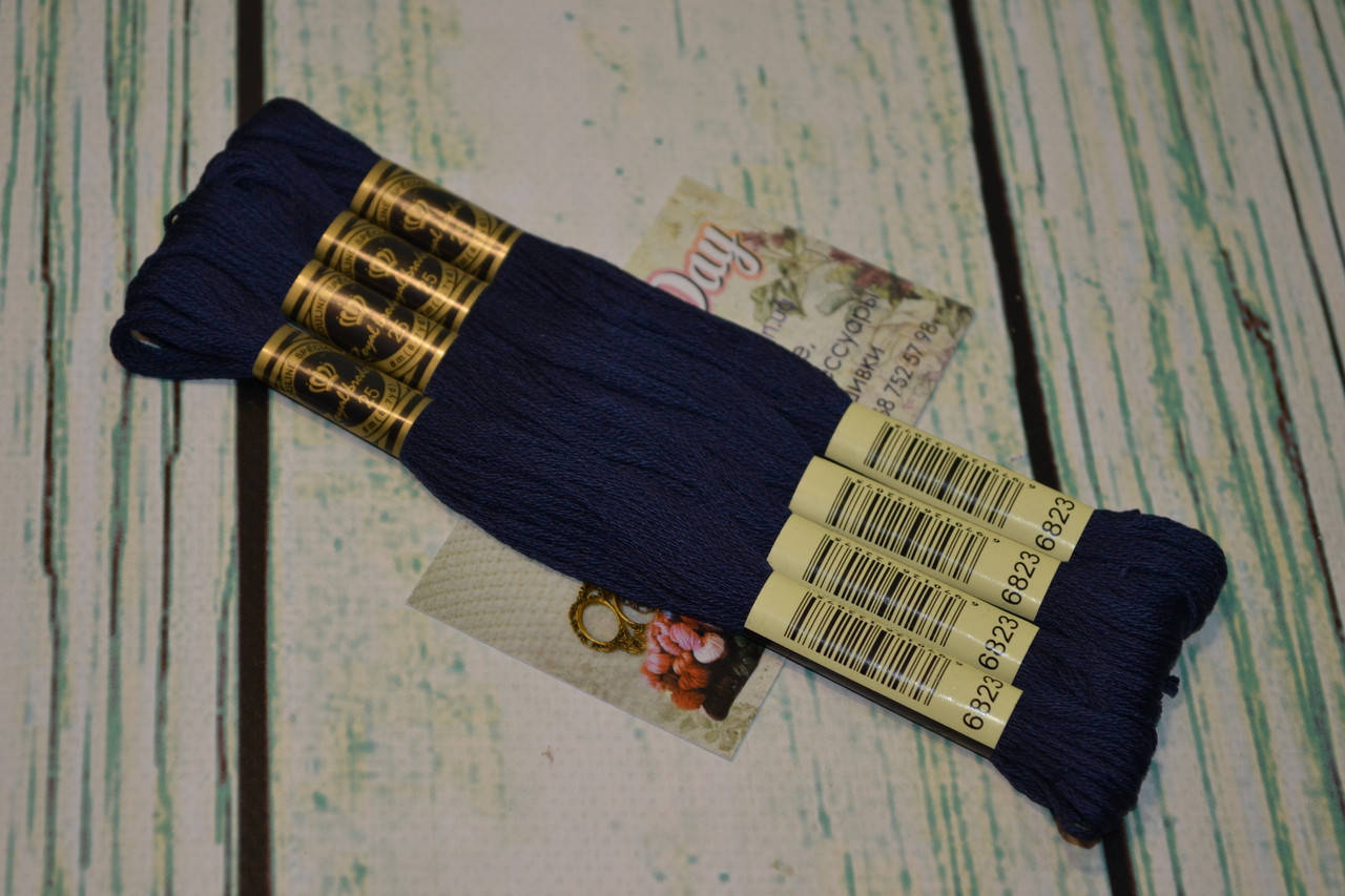 

Мулине Royal Broderie, цвет №823