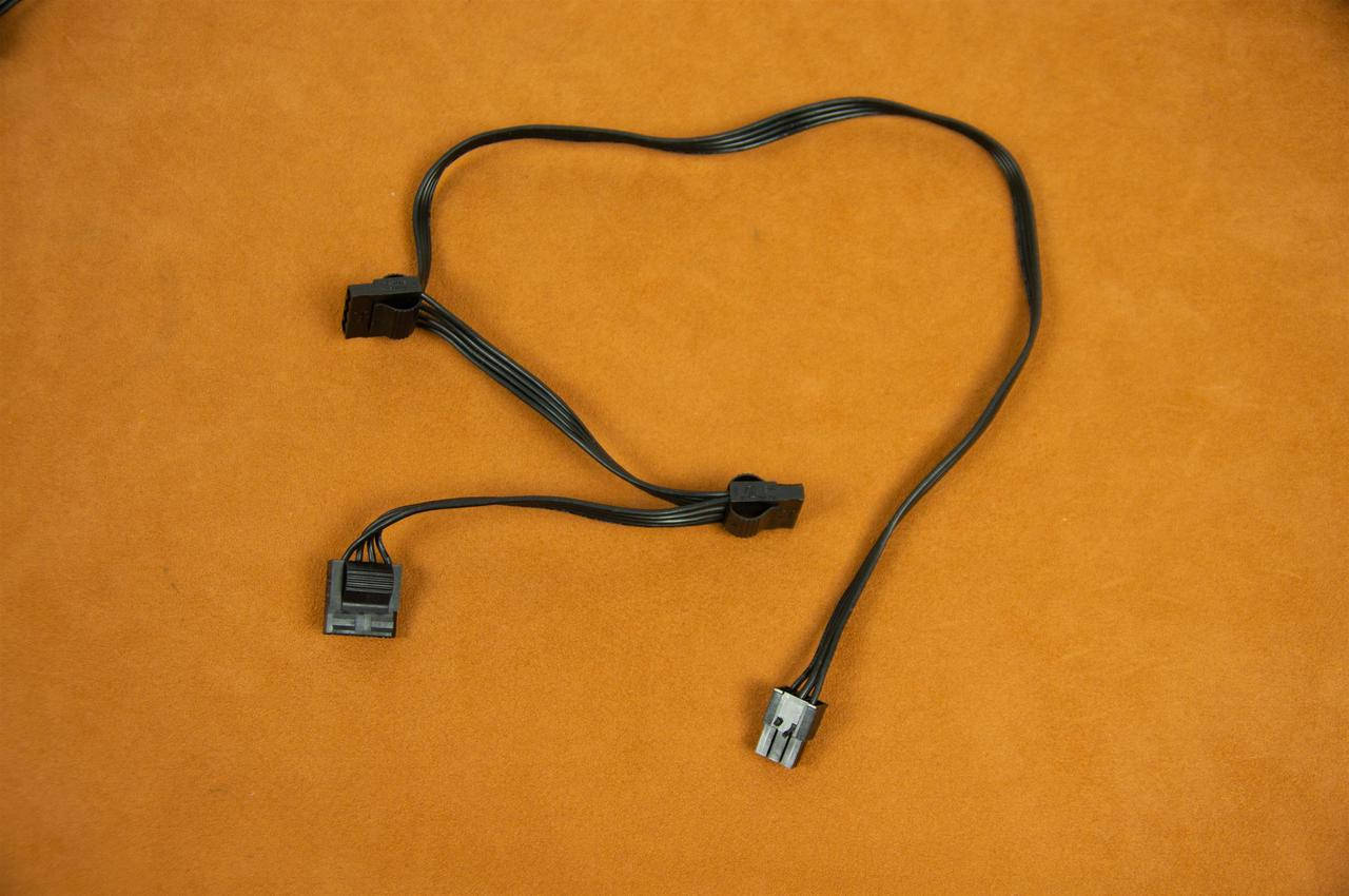 

Кабель для блочных блоков питания Seasonic, Molex