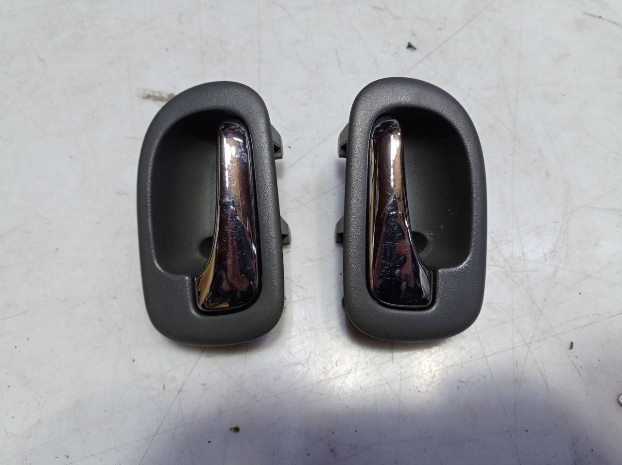 

Ручка открытия двери внутренняя правая Honda Civic 6 поколение Хонда Цивик