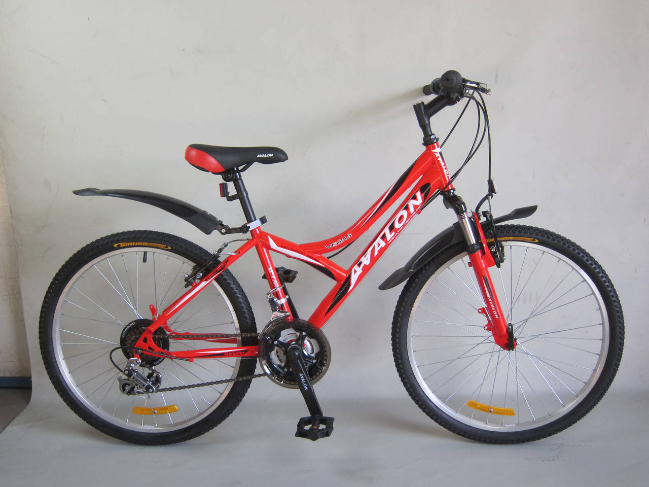 

" AVALON Vegas - 24 ", Разные цвета