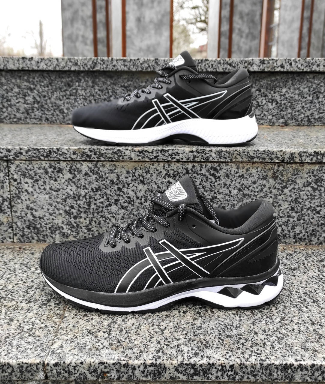 

Мужские кроссовки Asics Gel Kayano черные с белым 43 27.5 см, Черно-белый