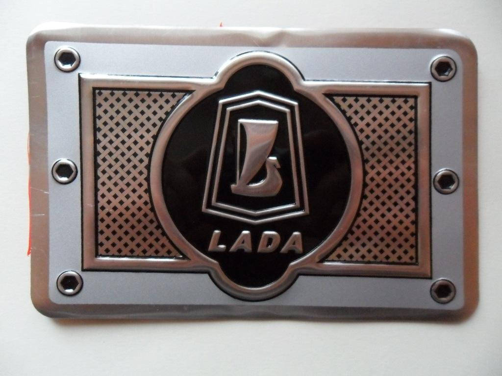 

Декоративная накладка наклейка на бензобак LADA