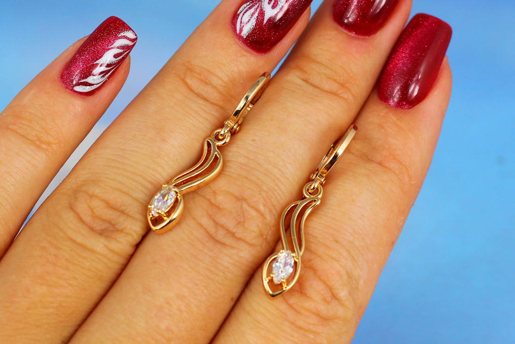 

Серьги подвески Xuping Jewelry волны с миндалевидным камнем золотистые