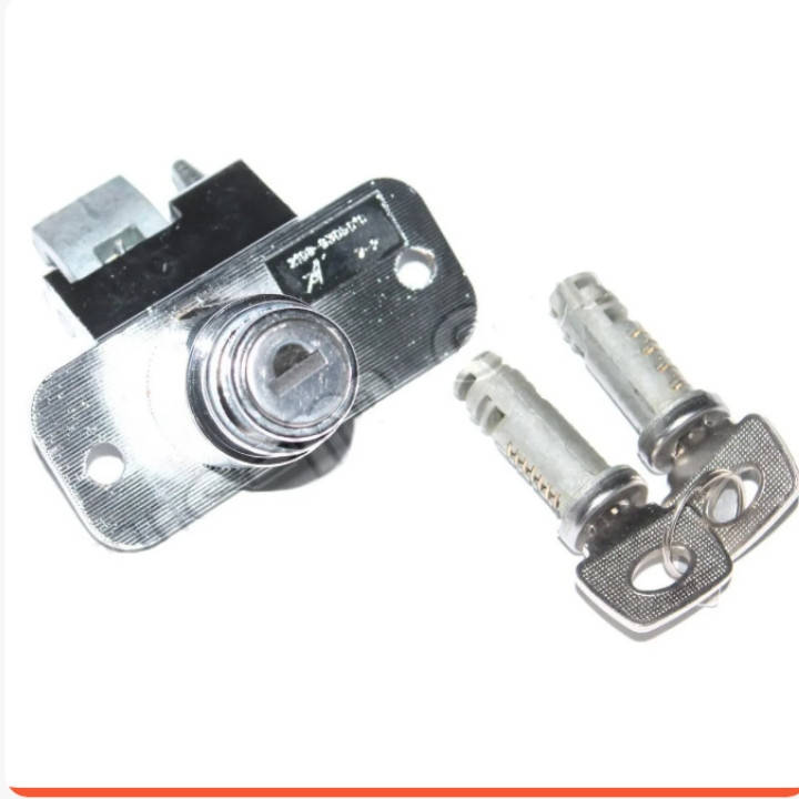 

Замок багажника ВАЗ 2108, 2109, 21099 с ключами и личинками дверей ВЕМ