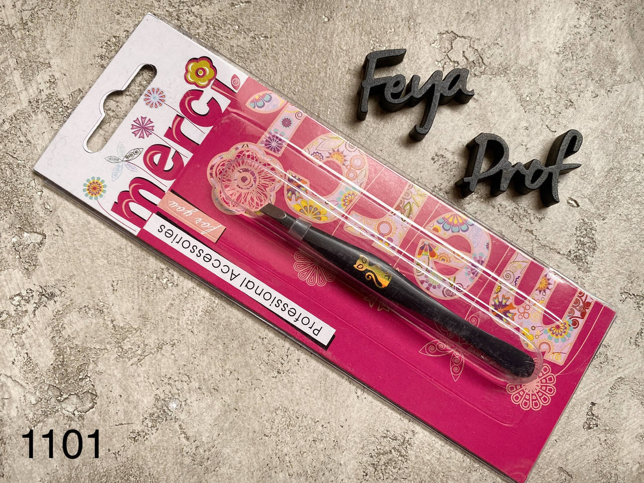 

Пинцет для бровей Merci 1101