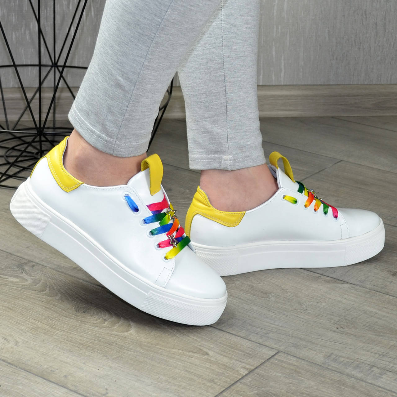 

Кеды женские кожаные на утолщенной подошве, цвет белый/желтый