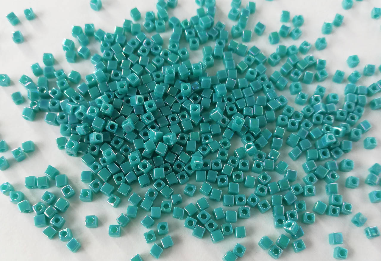 

Miyuki Square Beads 1,8 мм SB0481 Opaque Turquoise Green AB