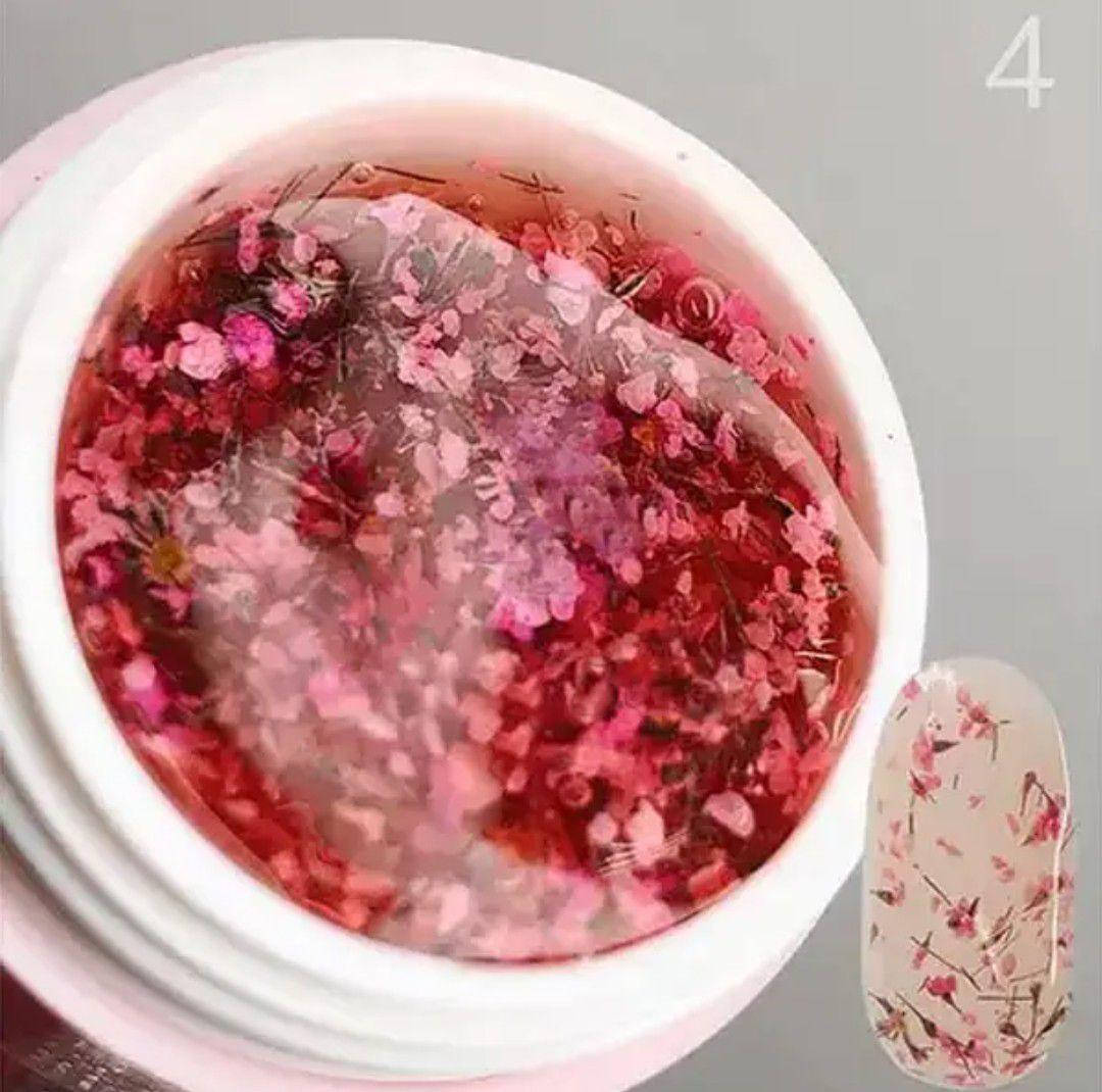 

Гель с сухоцветами Saga Flower gel 04