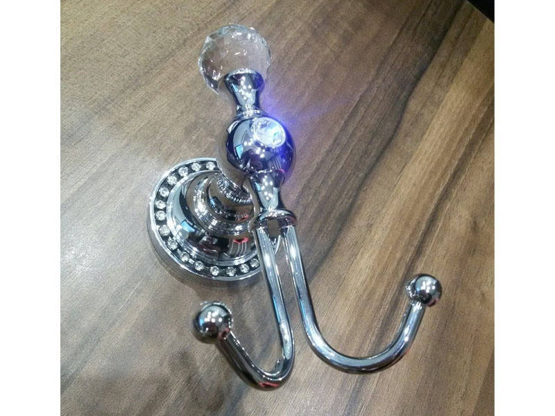 

Крючок двойной KUGU Swan 410C Хром