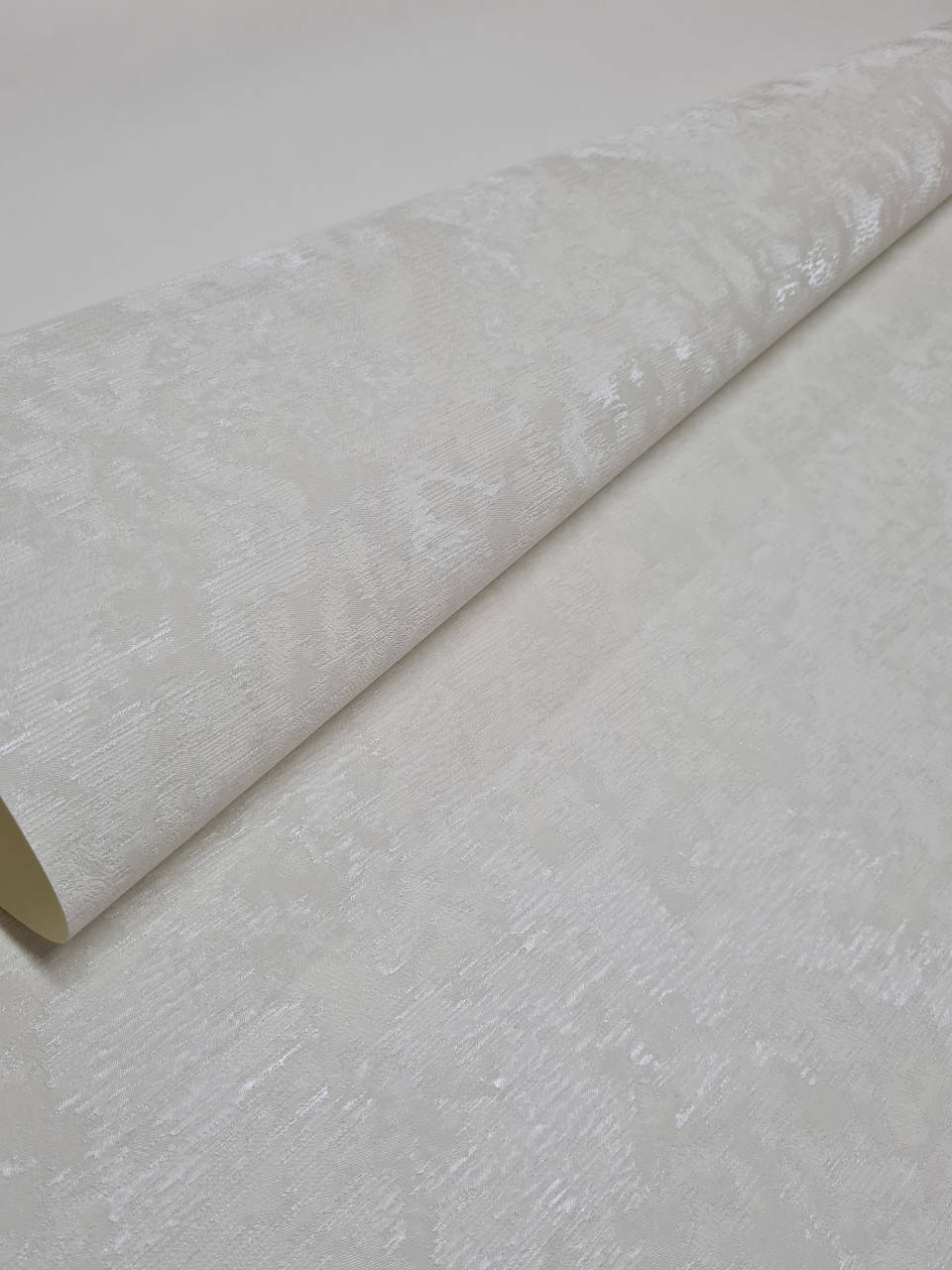 

Обои Рококо 2 4501-10,винил горячего тиснения,ширина 1.06,в рулоне 5 полос по 3 метра.