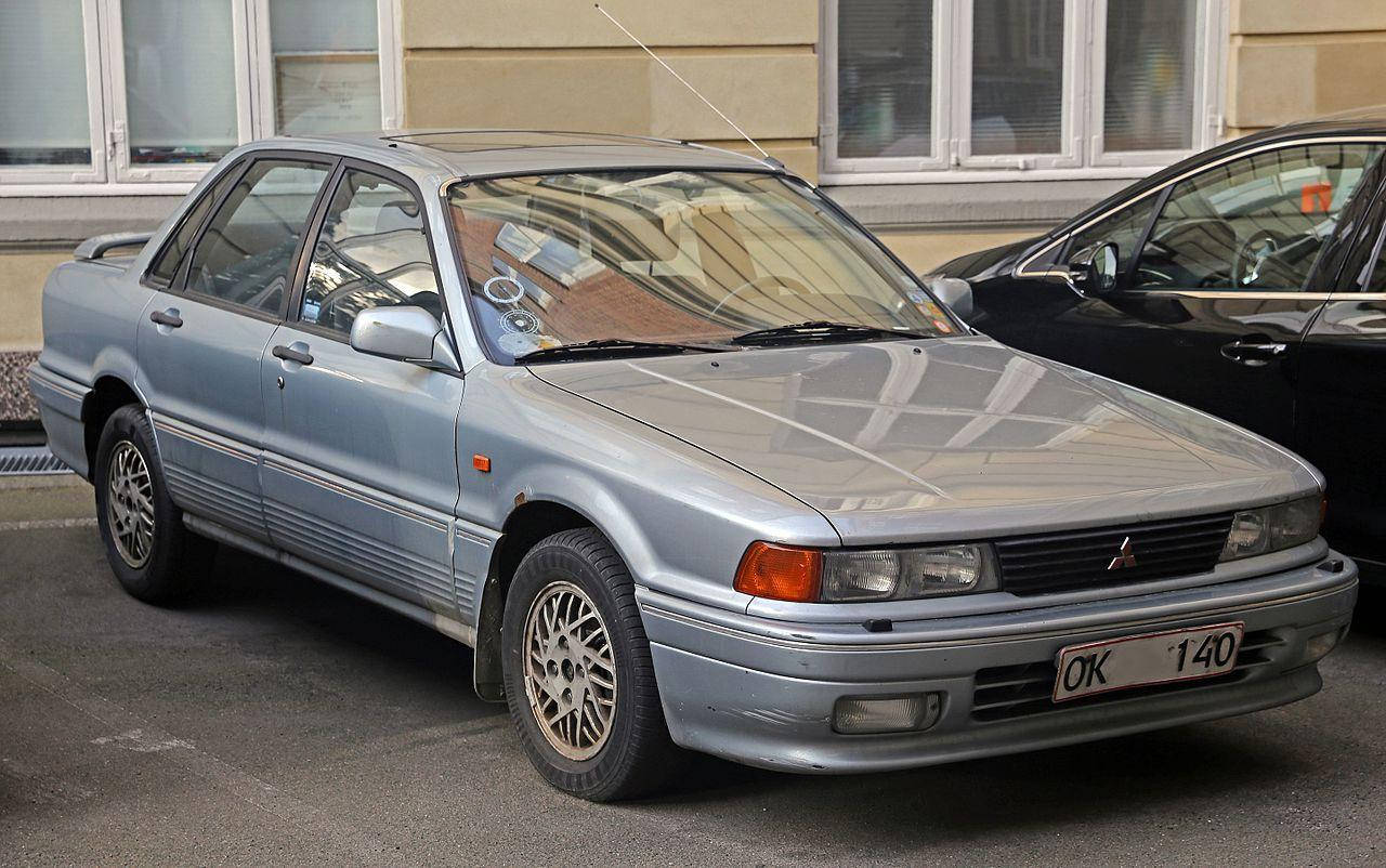 

Стекло ветровое (лобовое) Mitsubishi Galant E30 (Седан) (1987-1992)