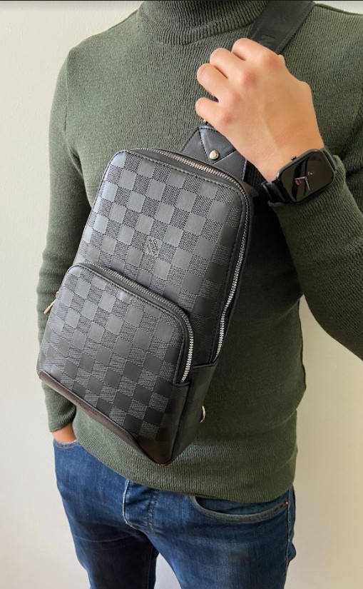 

Мужская сумка-слинг Louis Vuitton материал - высококачественная кожа PU, цвет - черный
