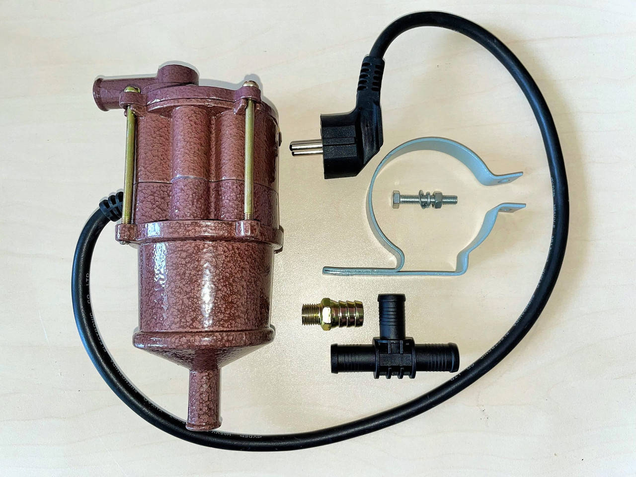 

Підігрівач двигуга авто передпусковий з насосом + кріплення 220В 3 кВт