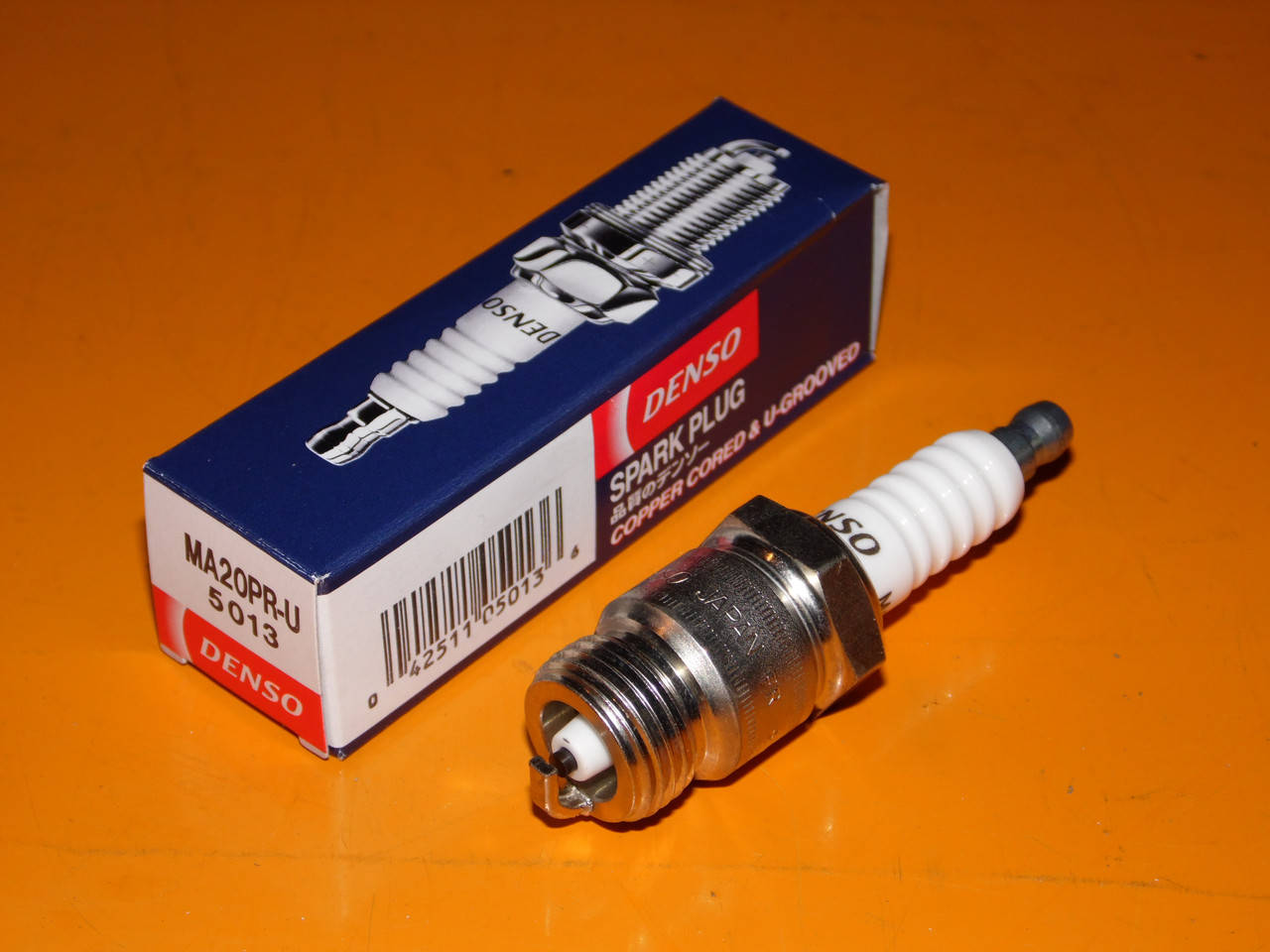 

Свеча зажигания Denso MA20PR-U SIERRA SCORPIO TRANSIT OHC