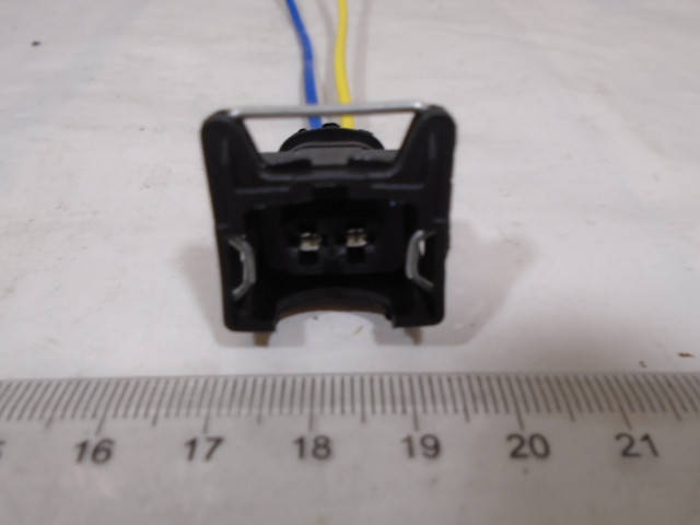 

Разъем форсунки ВАЗ, ГАЗ и датчика детонации, температуры