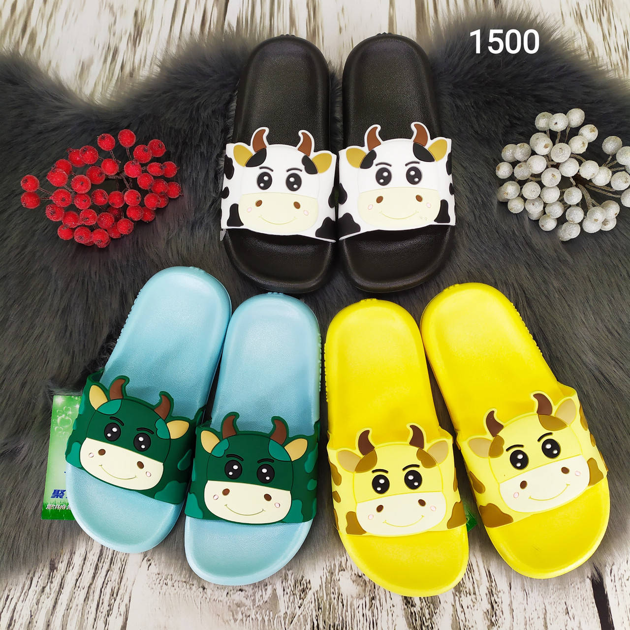 

Детские модные шлепанцы, сланцы Коровки для девочек и мальчиков р-р 30-35, Разные цвета