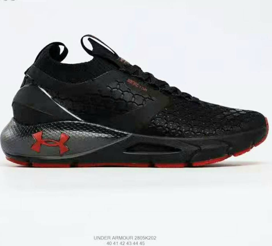 

Кроссовки мужские UnderArmour HOVR PHANTOM 2 GC REACTOR, Черный