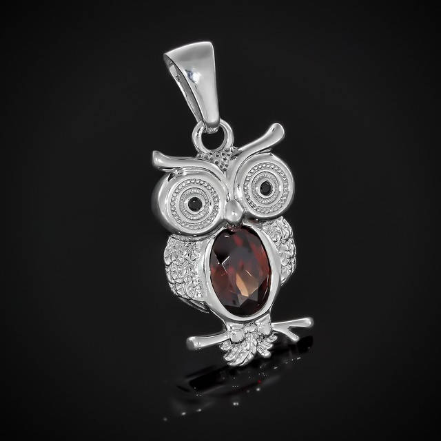 

Кулон Сова 608 Гранат Rhodium