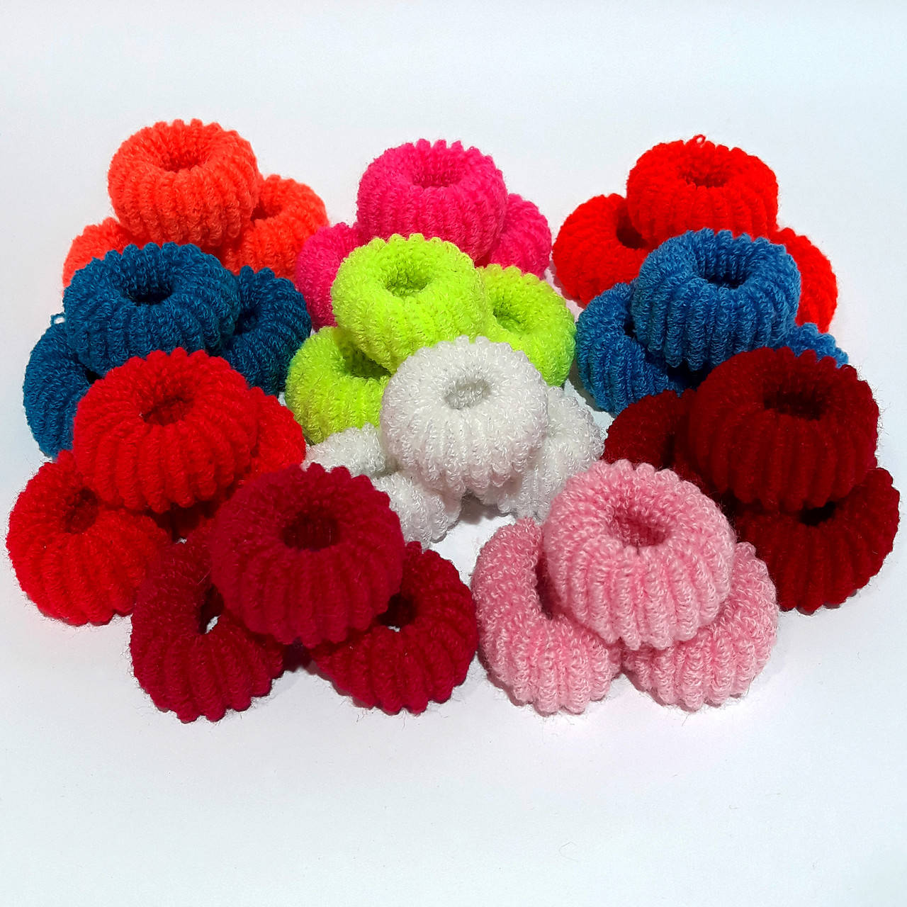 

Резинка для волос цветная махровая гофрированная " BARBI"