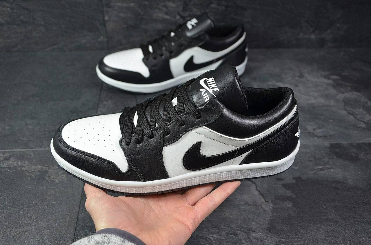

Мужские кожаные кеды черно белые Nike,найк 42, Черно-белый