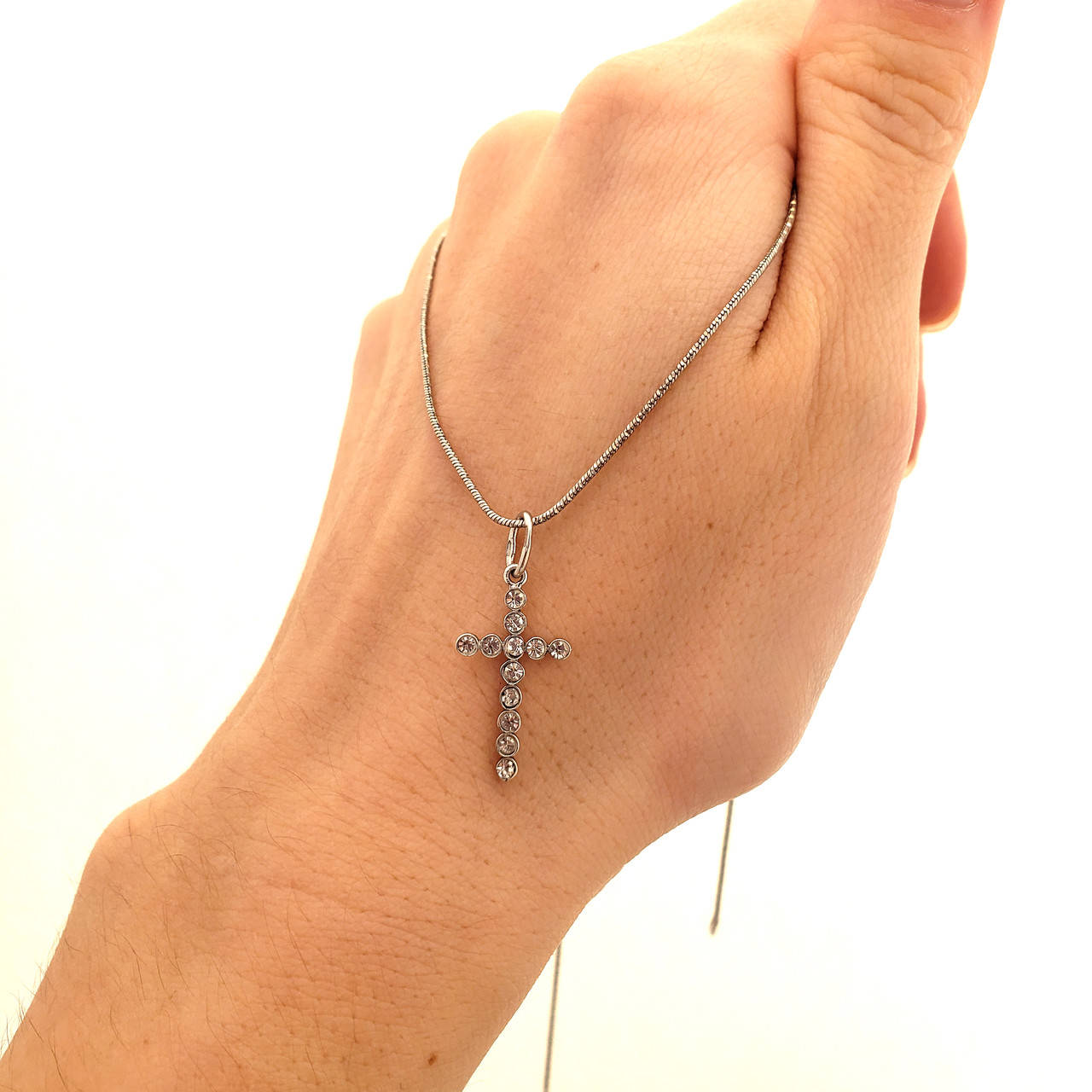 

Серебряный крестик с Swarovski kristall