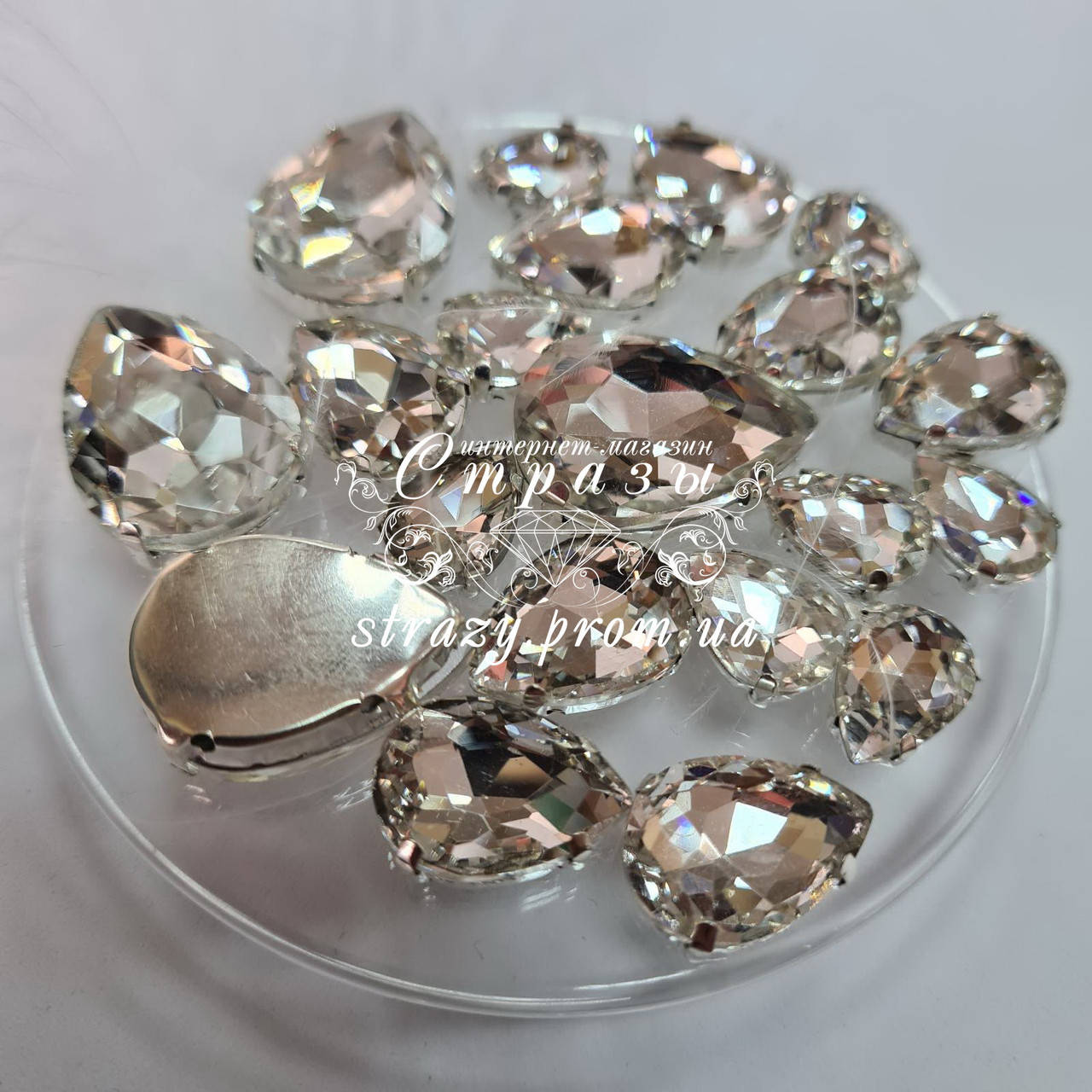 

Капля 10*14 Crystal в цапах