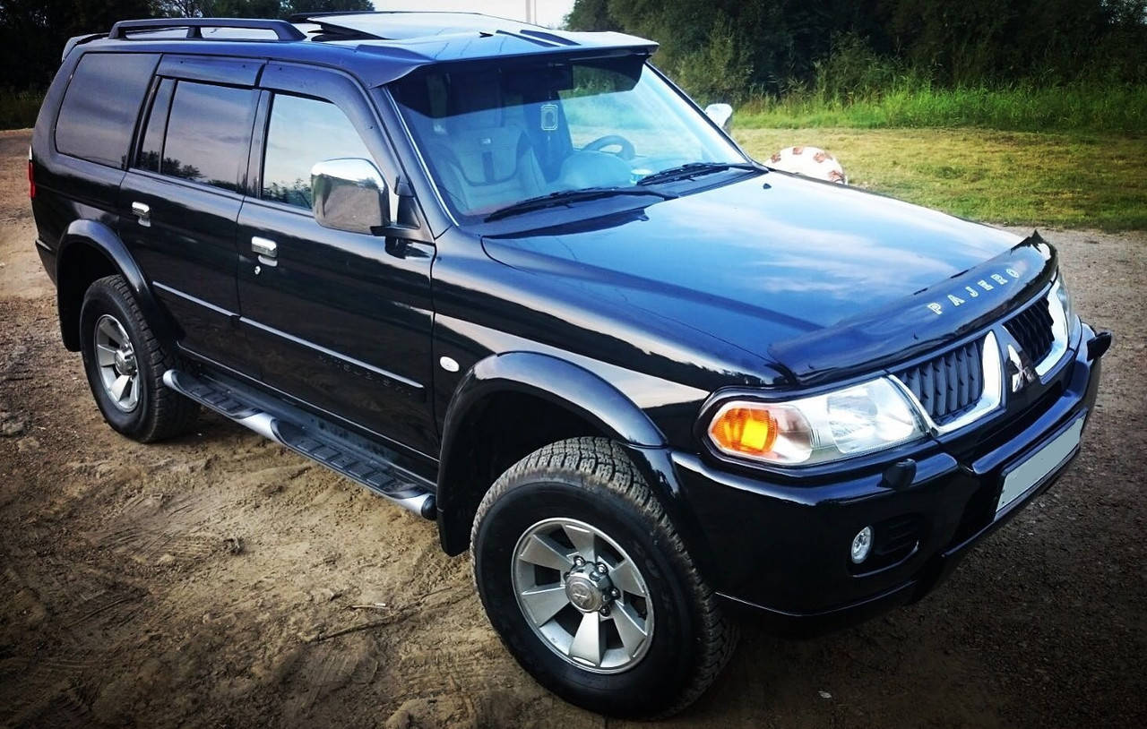 

Козырёк кепка на лобовое стекло Mitsubishi Pajero Sport 1998-2007 г.в., Черный