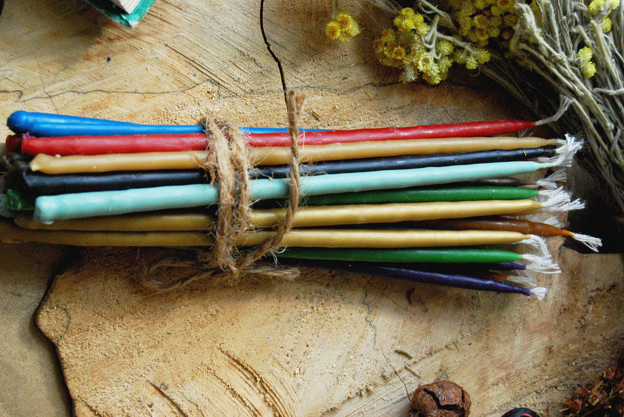 

Цветные восковые свечи набор 2 - 26 свечей 100% пчелиный воск, хорошо скручиваются, Разные цвета